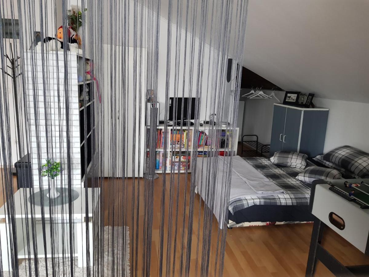 Apartman Atelier คาร์โลวัตส์ ภายนอก รูปภาพ
